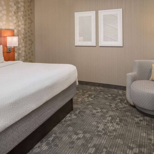 Ensuring a Very Comfortable & Memorable Stay! Pets are Allowed, w/Indoor Pool!