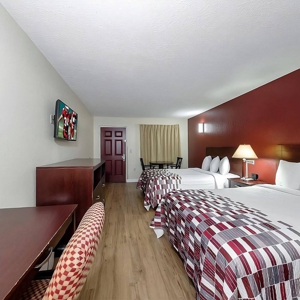 Ensuring a Very Comfortable & Memorable Stay! Pool, Pet-friendly, Free Parking!
