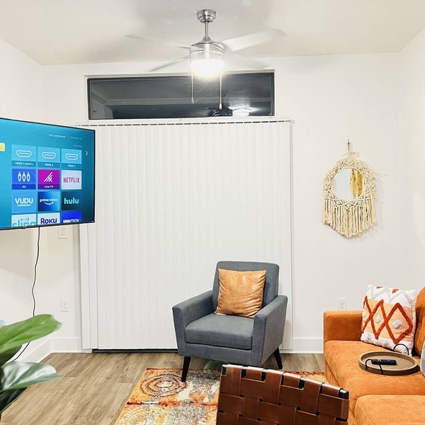Entire Cozy Modern Get-Away (Arboretum/Domain)