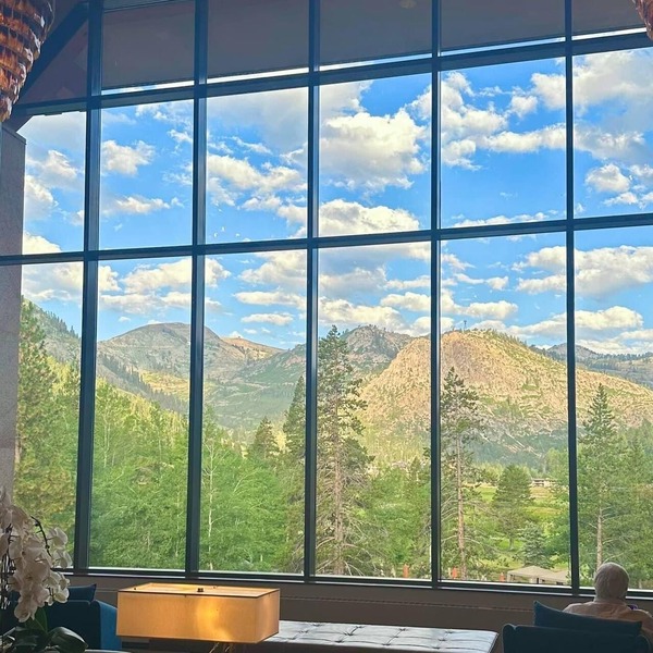 Everline Resort and Spa Fireplace Suite Valley View