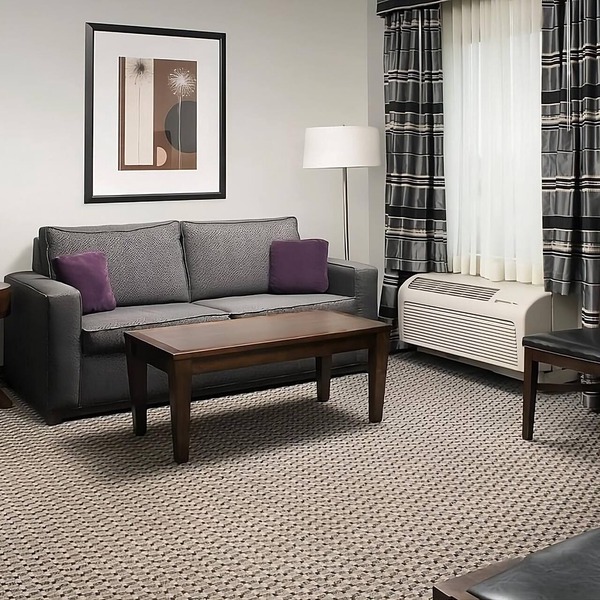 Everything You Need For The Perfect Vacation! 3 Relaxing Units, Indoor Pool!