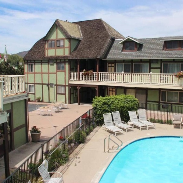 Excellent Choice! Continental Breakfast & Parking, Visit Alisal Commons Park