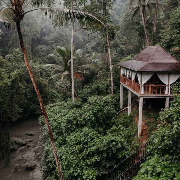 Exceptional 9BR Incredible Jungle View, River Access