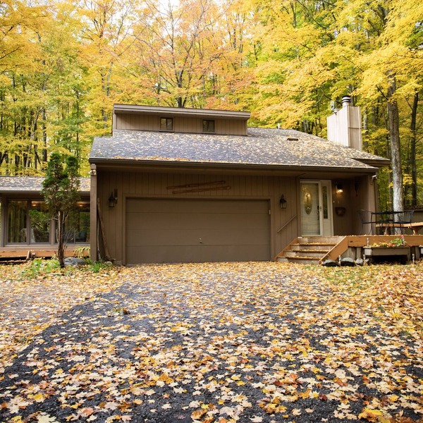 Exceptional Modern Meets Cabin Home Near Ski Resorts, Harbor Springs & Petoskey