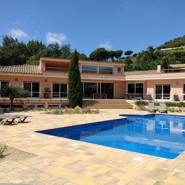 Exceptional Private Villa with Sea Views - large pool and designer paved gardens