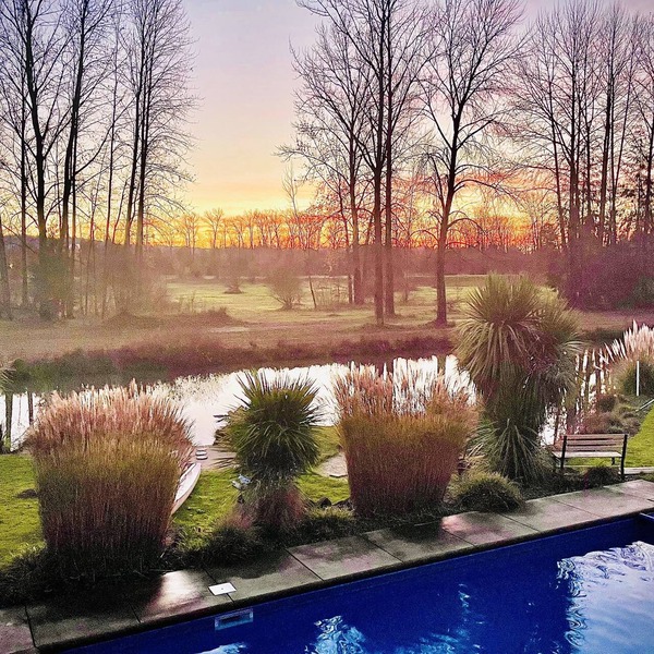Exceptional retreat near University of Oregon Athletics. Casa del Roots
