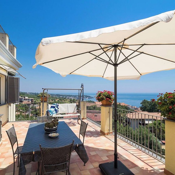 Exceptionally panoramic apartment-suite
