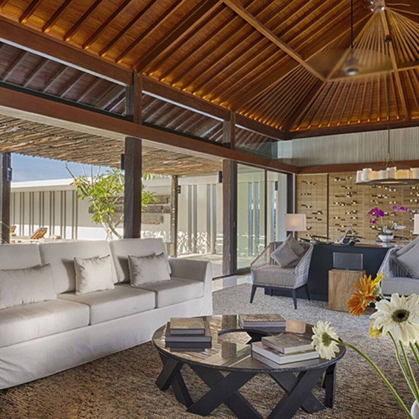 Exclusive Cliffside Retreat – Bali Villa 1083