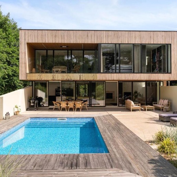 Exclusive Duplex Mansion with Sauna & Pool