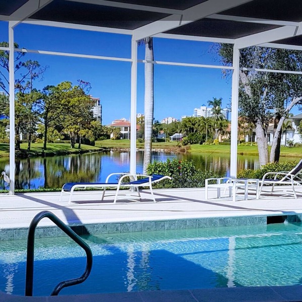 Exclusive Villa - Lakeside, 4 Minutes to Private Beach, Free Wifi