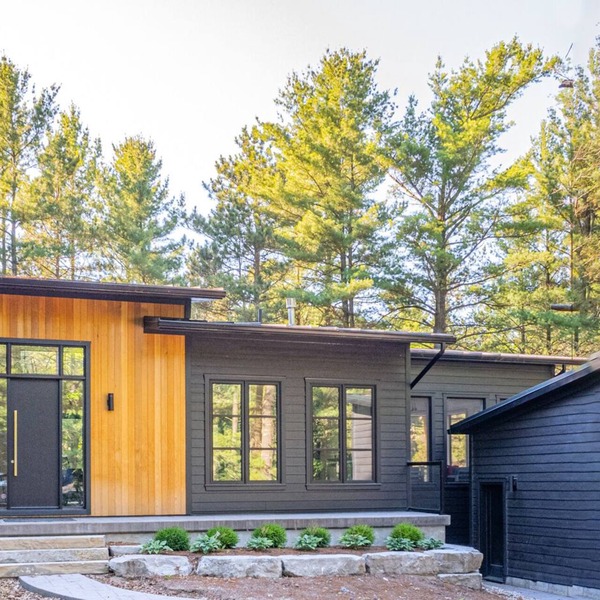 Executive 5 BED Luxury Beach House-BEACH O' PINES, Grand Bend