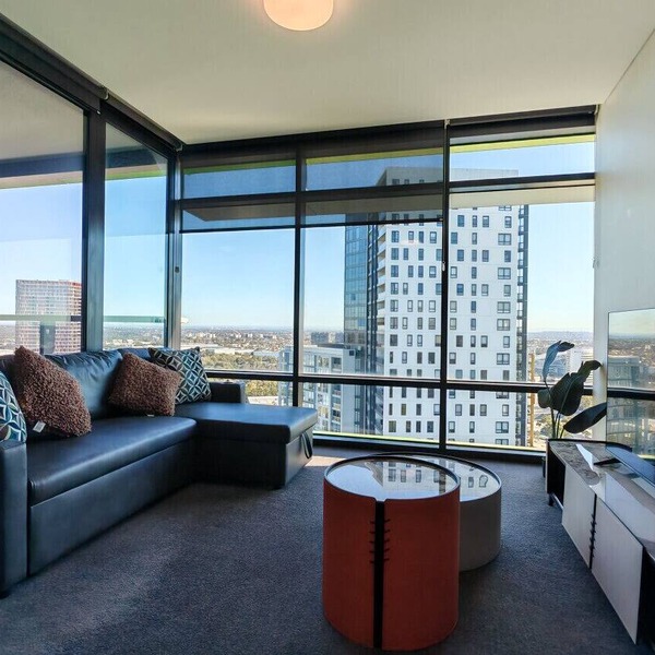 Executive Two-Bedroom Apartment in Olympic Park