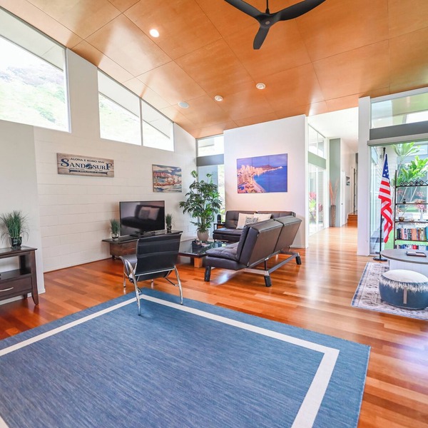 Executive Balinese Vacation Home in Hawaii Kai