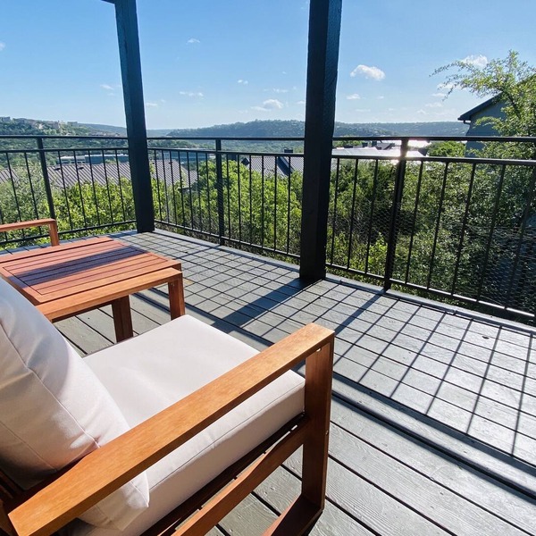 Executive, Private and immaculately furnished bedroom (within a 2/2 condo)