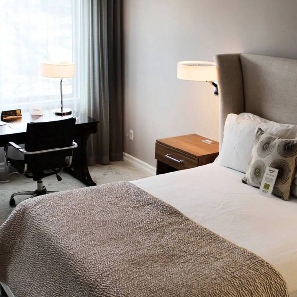 Executive Queen Room in Minneapolis Boutique Hotel