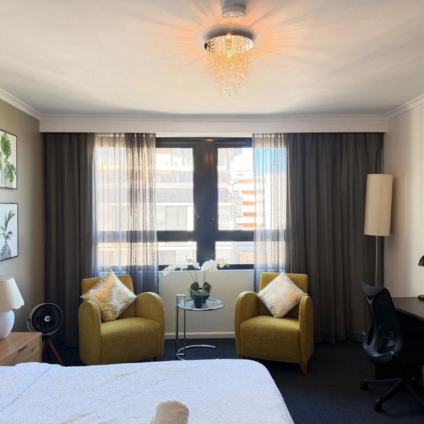 Executive studio in central parramatta CBD with Free onsite parking