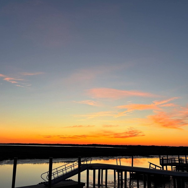 Experience Golden Hour- A Charming Bayfront Home, Minutes to Stone Harbor
