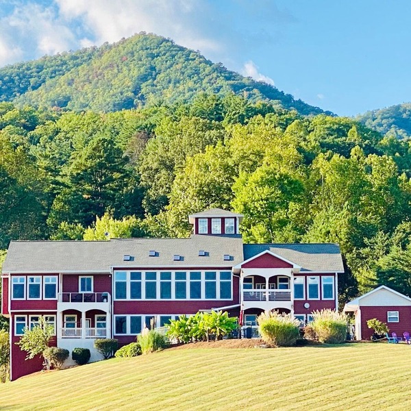 Experience luxury at Deep Creek Manor. Perfect for family gatherings with stunning mountain views.