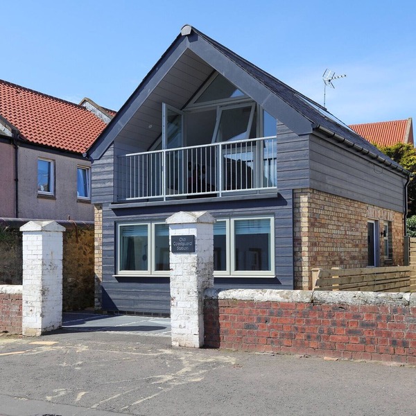 Experience modern coastal living at its finest in this unique one-bedroom property. Sleeps 2.
