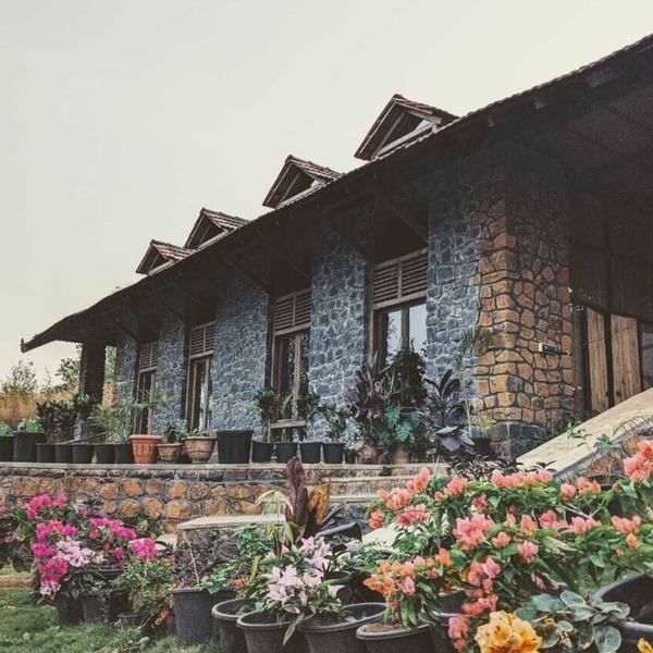Experience remote stone cottage part of farm stay by the lake amidst raw nature.