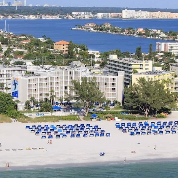 Experience RumFish Beach: 4 Balcony Rooms Near Boca Ciega Bay & Dali Museum