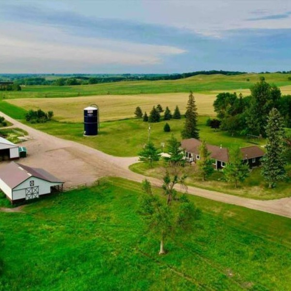 Experience Starbuck charm in our spacious 5-bedroom retreat