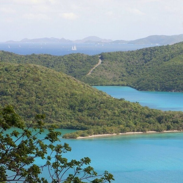 Experience Tropical Solar Eco Retreat Adventure! Hike to Beach! Private,Romantic