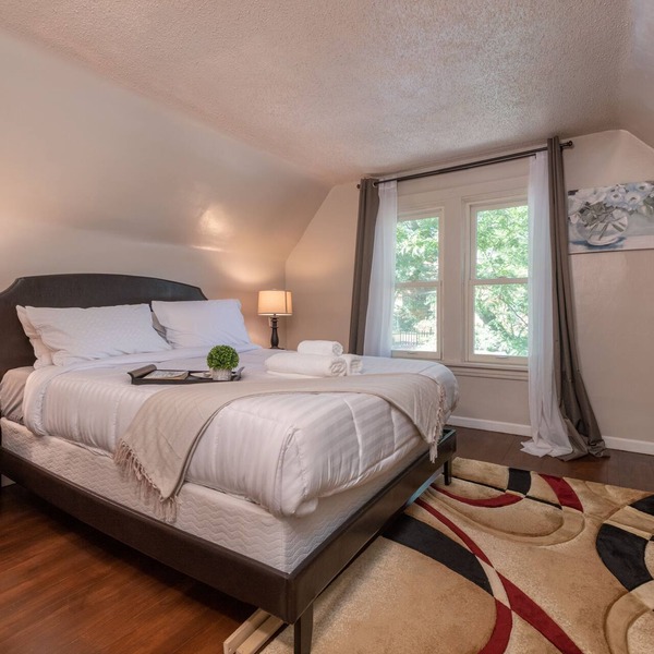 Experience Twin Cites, Spacious, Entire House