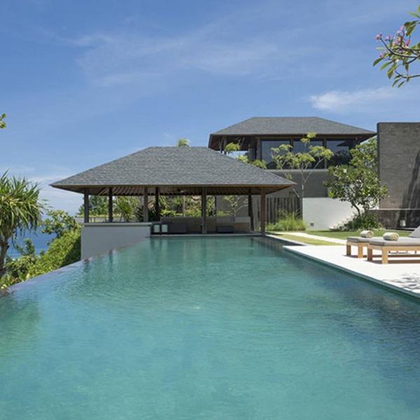 Experience Ultimate Luxury by the Beach, Bali Villa 1129