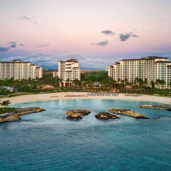 Experience Unparalleled Luxury in a Mountain View Studio at Marriott’s Ko Olina!
