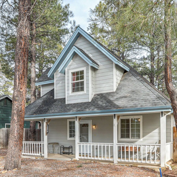 Explore the Coconino Forest! Flagstaff Cottage