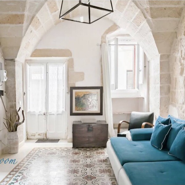 Explore the Historic City on Foot from an Old Town House