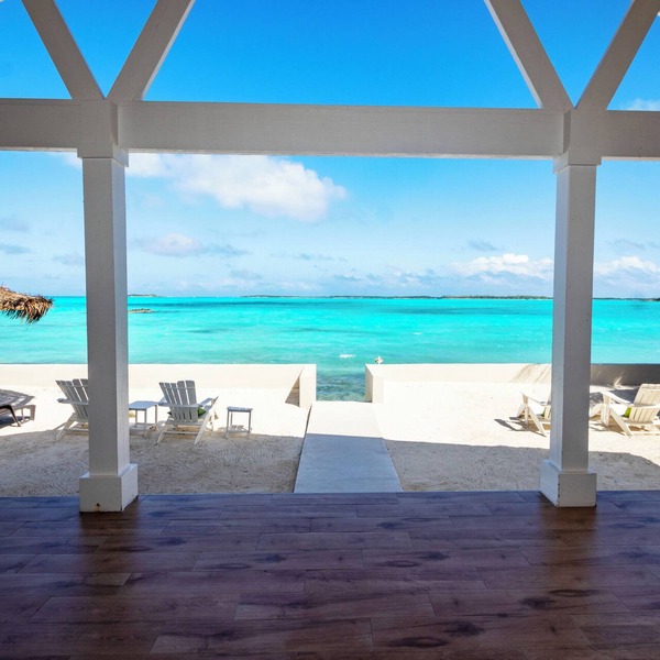 EXQUISITE BEACHFRONT HOME