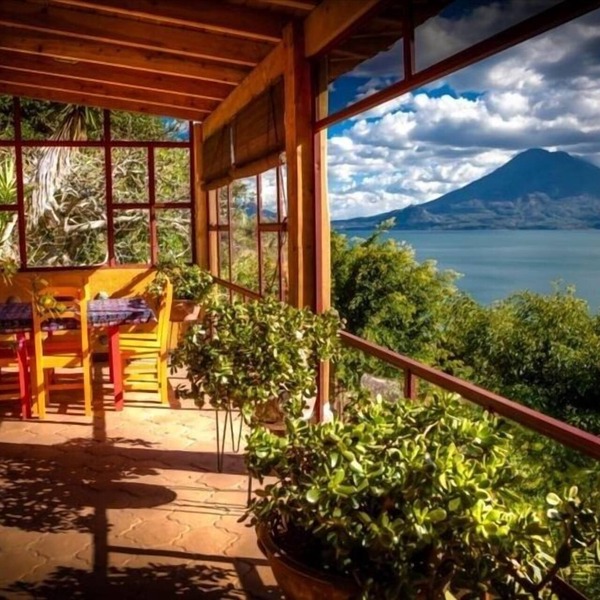 Exquisite Home - Volcano & Lake View on 10-Acre Garden Estate with pool