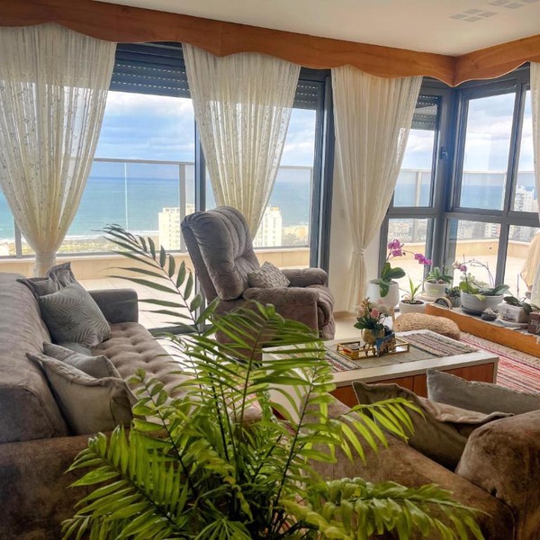 Exquisite Sunset Penthouse