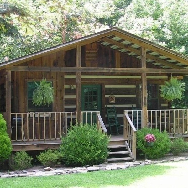 Extremely clean cabin in a quiet setting with an outdoor fire pit.
