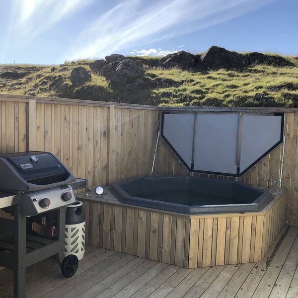 EYVÍK Cottage #2 on the Golden Circle