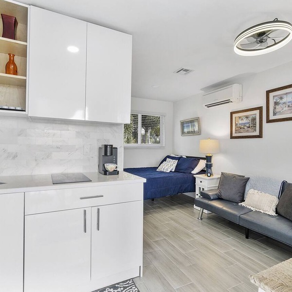 Fab Studio Efficiency at Pompano Beach Pointe!
