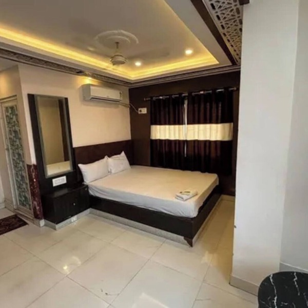 FabHotel Leechi Lodging & Fooding - Nr. AIIMS
