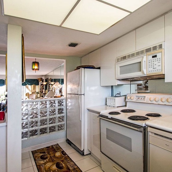 Fabulous 2-bedroom apartment with AC in Pompano Beach