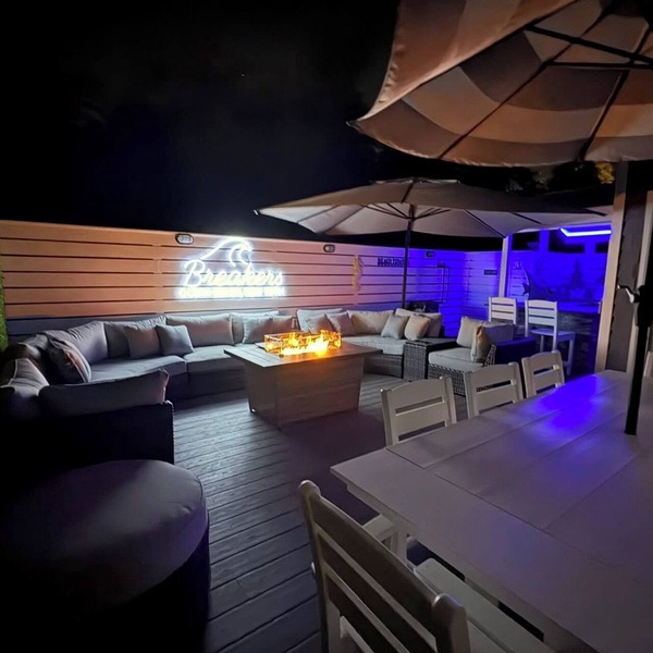 🍁 Fall into Coastal Luxury at Breakers – Ocean Beach, Fire Island 🍁