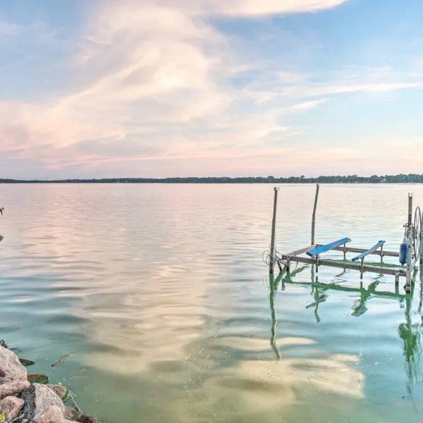 Fall is absolutely beautiful on Cedar Lake!! Best time of year. Save Weekdays!