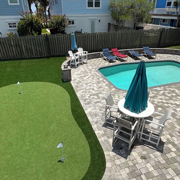Family-Friendly Beach Home, 3BR 3BA, Pool, Game Room & Mini Golf