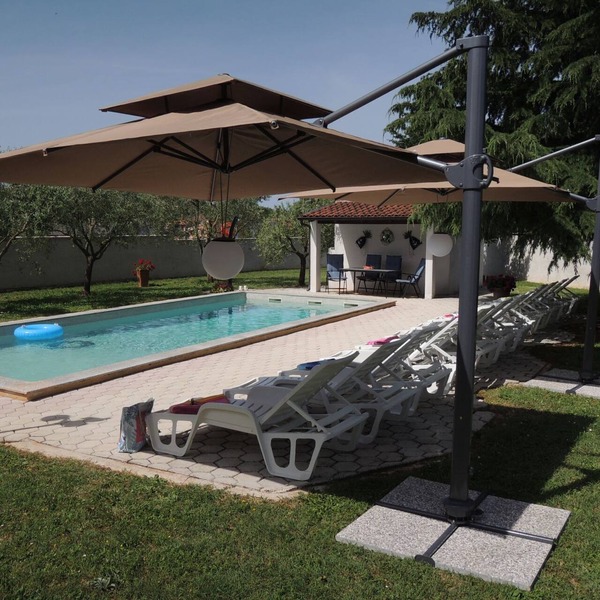 Family-friendly large apartment with 2 bathrooms for 6 - 8 pers