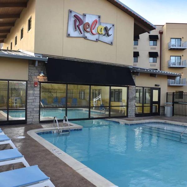 Family-Friendly Stay: Explore Broken Arrow w/Ease! Parking | 4 Units