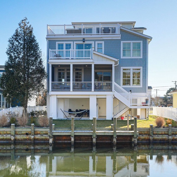 Family Friendly! Canal-Front Gem in Bethany Beach