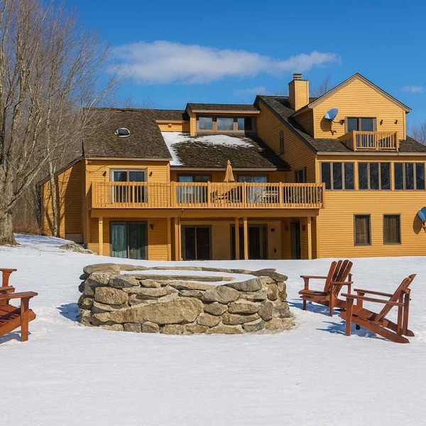 Family-Friendly Windham Estate, Swimming Pond, Spa