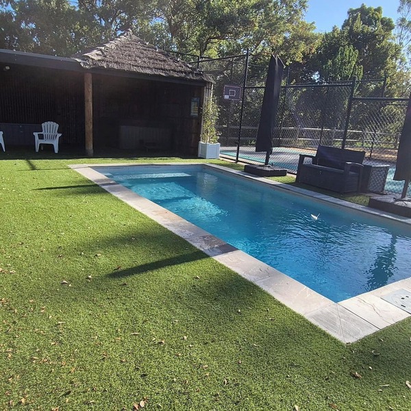 Family Luxury Country Retreat Pool & Spa – Lodge 1