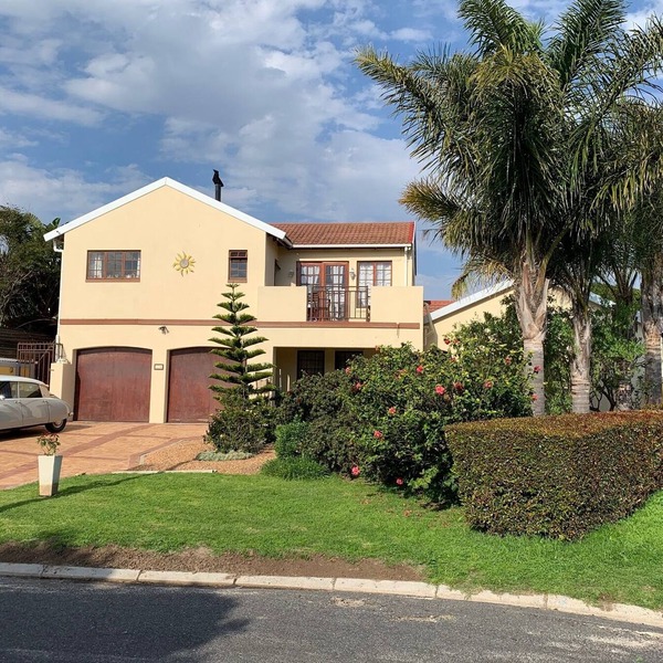 Family Vacation Home and company employee accommodations in Capetown