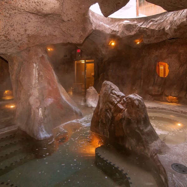 Fantastic Banff Getaway with Incredible Hot Pools